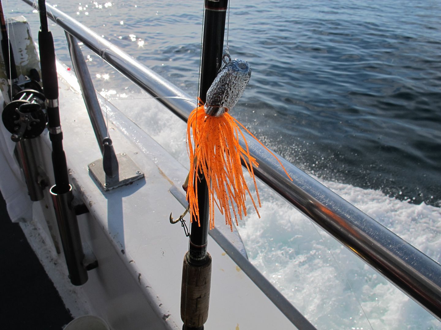 Why bucktail/jigs work for fluke ? BASS BARN